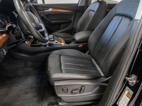 Used 2023 Audi Q5 2.0T Premium w/ Convenience Package AWD/4WD image 11