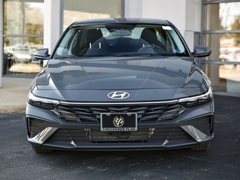 Certified 2025 Hyundai Elantra Blue image 13