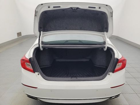 Used 2018 Honda Accord Touring image 29