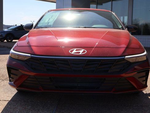 New 2026 Hyundai Elantra Sport image 8