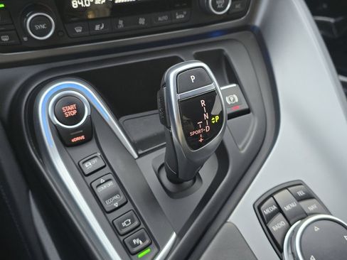 Used 2016 BMW i8 image 30