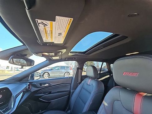 Used 2024 Chevrolet Trax RS w/ Sunroof Package image 41
