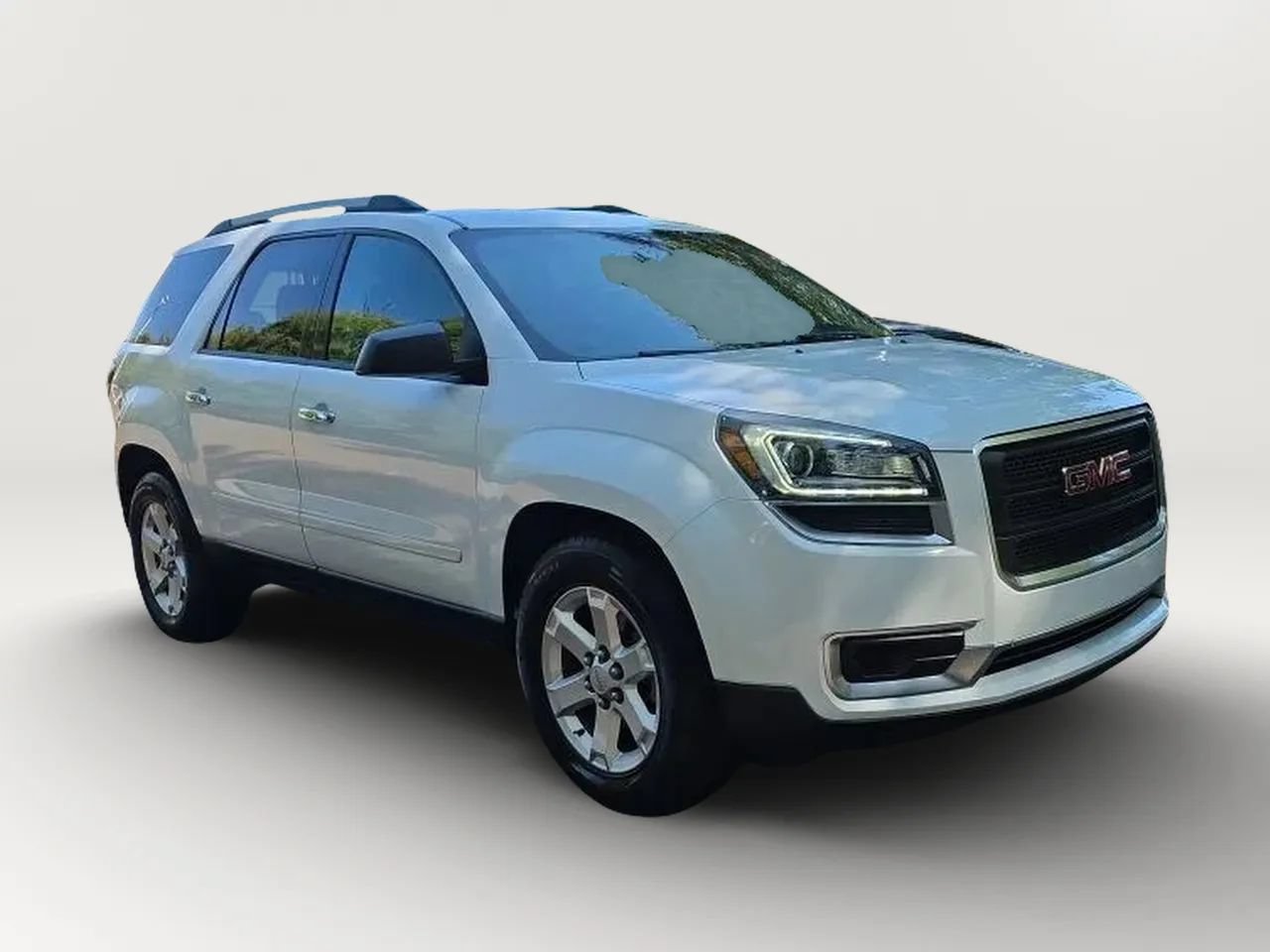 Used 2016 GMC Acadia SLE FWD image 3