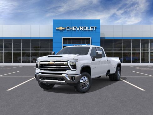 New 2026 Chevrolet Silverado 3500 LTZ w/ LTZ Convenience Package AWD/4WD image 8