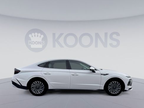 New 2026 Hyundai Sonata Limited FWD image 12
