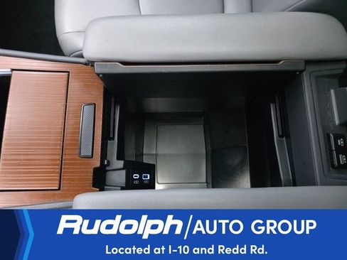 Used 2022 Toyota Sienna XLE FWD image 26