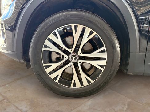 Used 2024 Mercedes-Benz GLB 250 4MATIC image 25