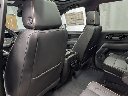 New 2026 Chevrolet Tahoe Premier w/ Sun And Tow Package AWD/4WD image 15