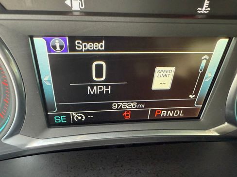 Used 2018 Chevrolet Traverse LT image 31