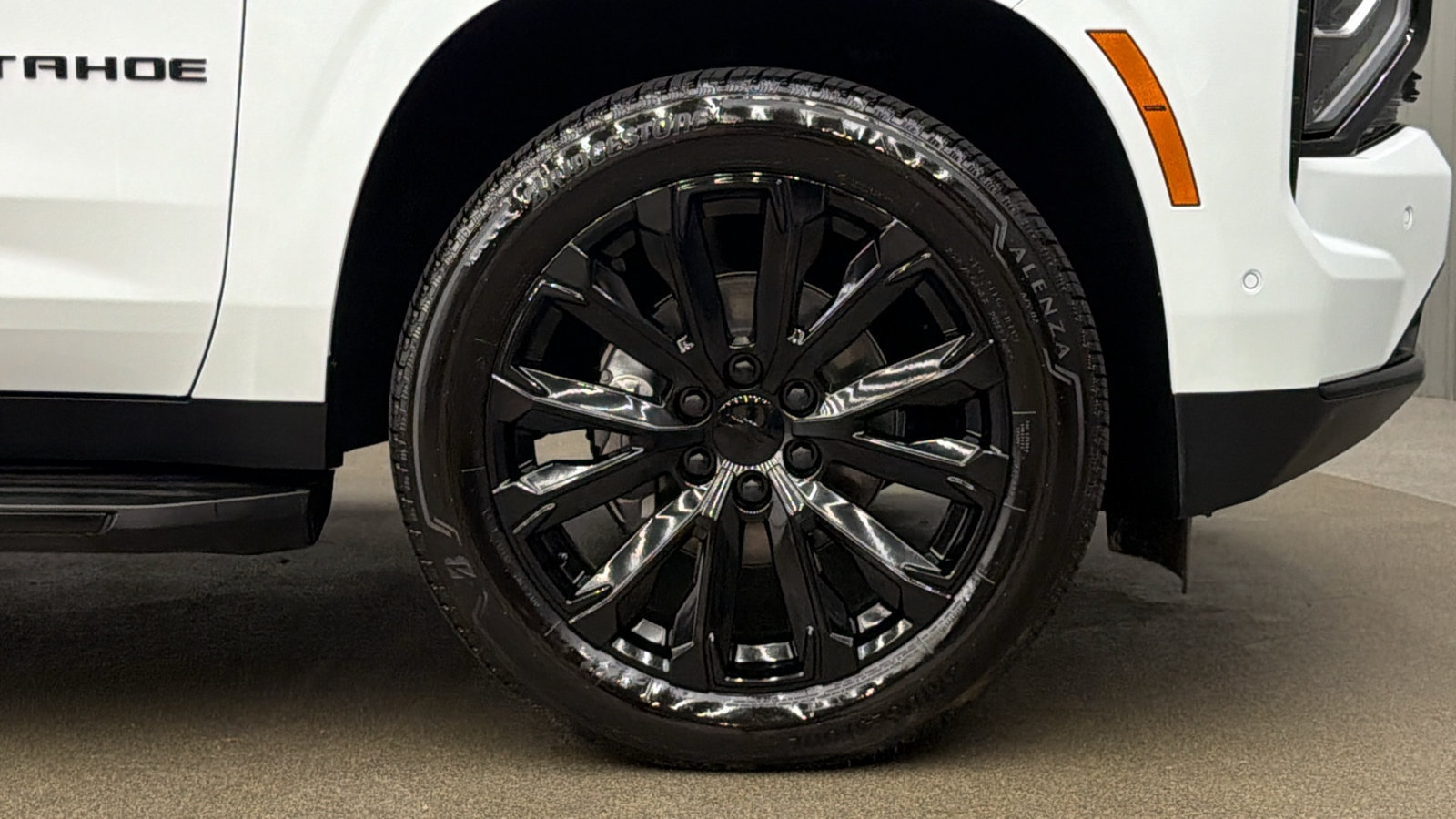 Used 2026 Chevrolet Tahoe High Country w/ Sun And Tow Package AWD/4WD image 9