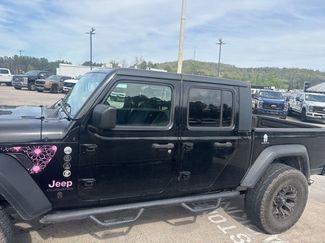 Used 2020 Jeep Gladiator Sport w/ Quick Order Package 24S video 2