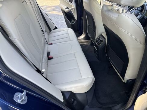 Used 2024 BMW X3 sDrive30i w/ Premium Package RWD image 11