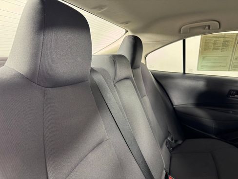 Used 2024 Toyota Corolla LE FWD image 31