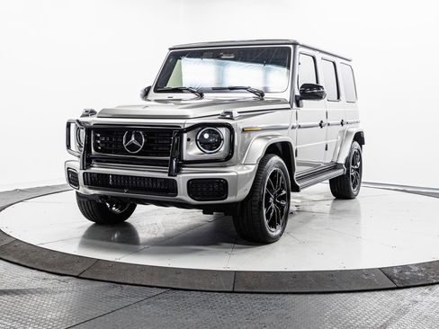 Used 2025 Mercedes-Benz G 550 image 3