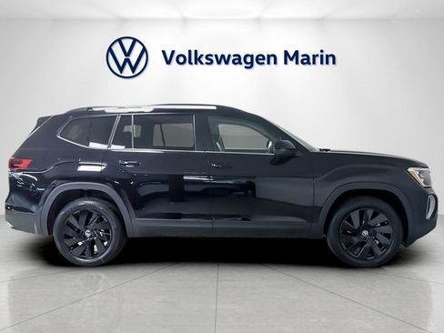 New 2026 Volkswagen Atlas SE image 6