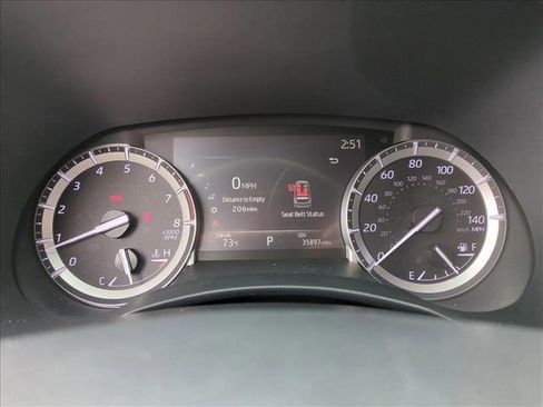 Used 2022 Toyota Highlander XSE image 11