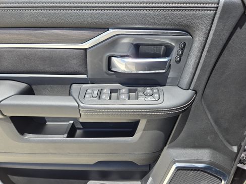 New 2026 RAM 2500 Laramie w/ Night Edition AWD/4WD image 19