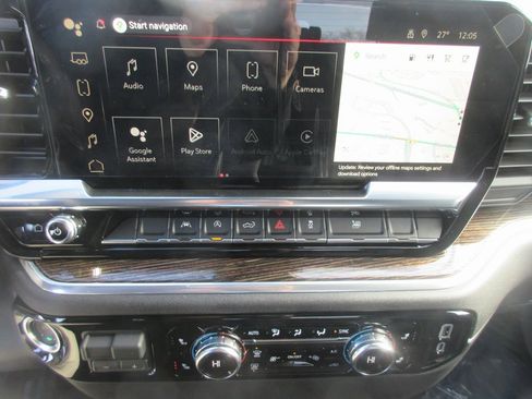 New 2026 GMC Sierra 1500 SLE image 18