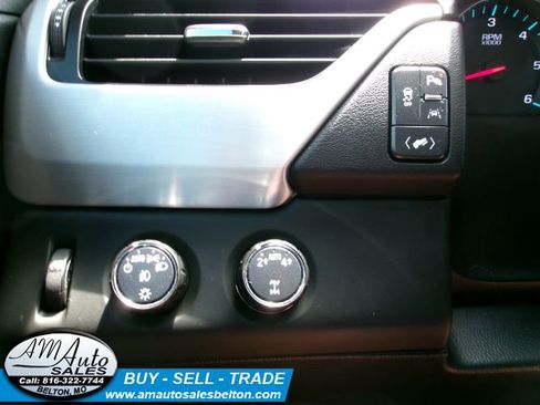 Used 2018 GMC Yukon SLT AWD/4WD image 14