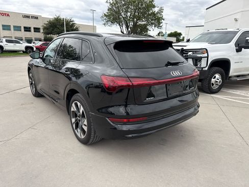 Used 2021 Audi e-tron Premium w/ Convenience Plus Package AWD/4WD image 5