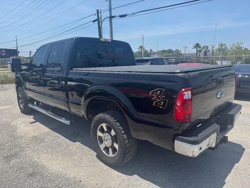 Used 2014 Ford F250 Lariat w/ Lariat Interior Package image 6