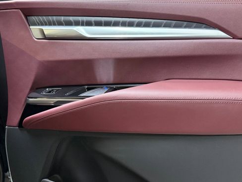 New 2026 Cadillac Escalade ESV Sport w/ LPO, ONYX Package image 59