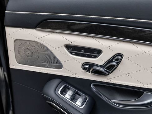 Used 2020 Mercedes-Benz S 63 AMG 4MATIC Sedan w/ Warmth & Comfort Package image 46