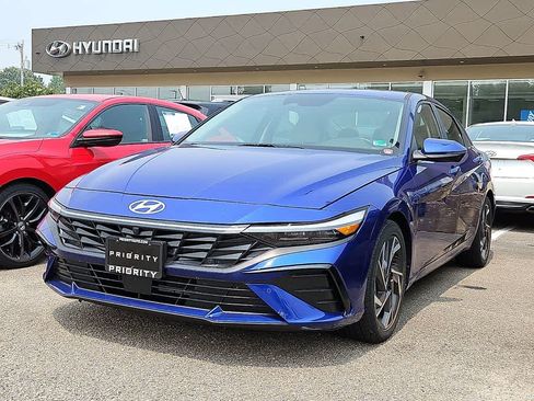 Used 2024 Hyundai Elantra Limited FWD image 1