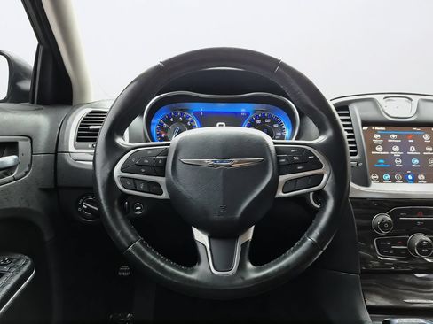 Used 2019 Chrysler 300 Touring w/ Sport Appearance Package RWD image 27