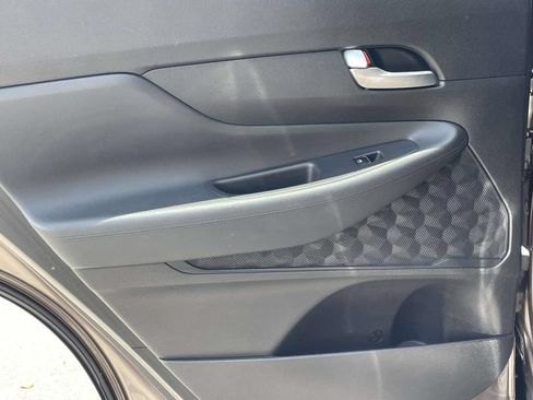 Used 2019 Hyundai Santa Fe SE AWD/4WD image 9