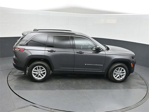 New 2025 Jeep Grand Cherokee Laredo X w/ Luxury Tech Group I image 29