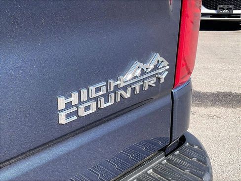 Used 2021 Chevrolet Silverado 1500 High Country w/ Technology Package image 29