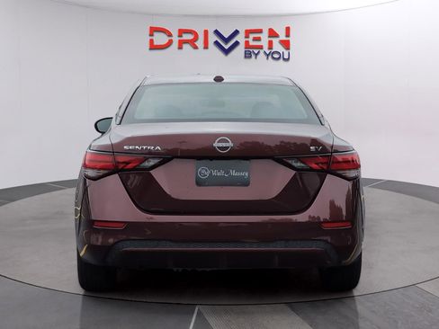 Used 2024 Nissan Sentra SV FWD image 4