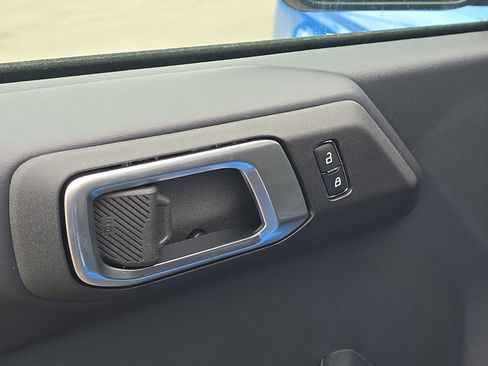 New 2025 Ford Bronco Badlands image 10