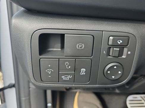 New 2025 Hyundai Ioniq 6 Limited image 35