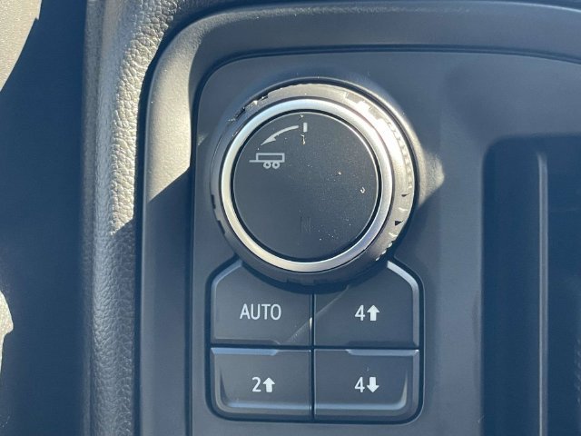 Used 2021 Chevrolet Silverado 1500 Custom Trail Boss AWD/4WD image 28
