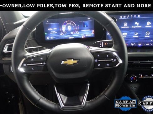 Used 2025 Chevrolet Traverse LT image 11