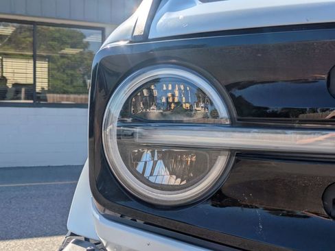 Used 2022 Ford Bronco Outer Banks AWD/4WD image 10