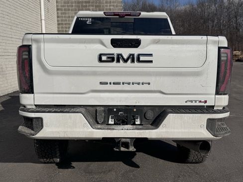 Used 2024 GMC Sierra 2500 AT4 w/ AT4 Premium Plus Package image 6