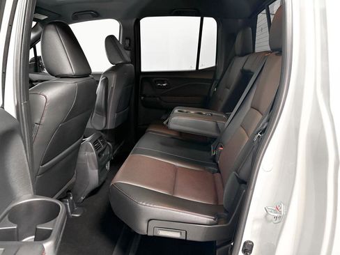 Used 2022 Honda Ridgeline Black Edition image 6