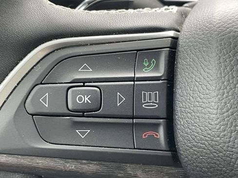 Used 2024 Jeep Grand Cherokee L Limited w/ Luxury Tech Group II AWD/4WD image 22