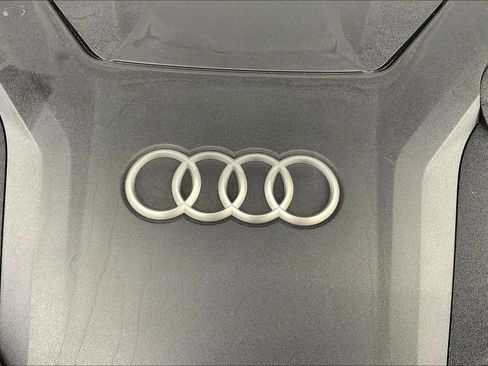 Certified 2025 Audi SQ5 Prestige image 31