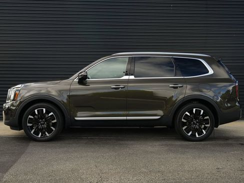 Used 2023 Kia Telluride SX Prestige AWD/4WD image 2
