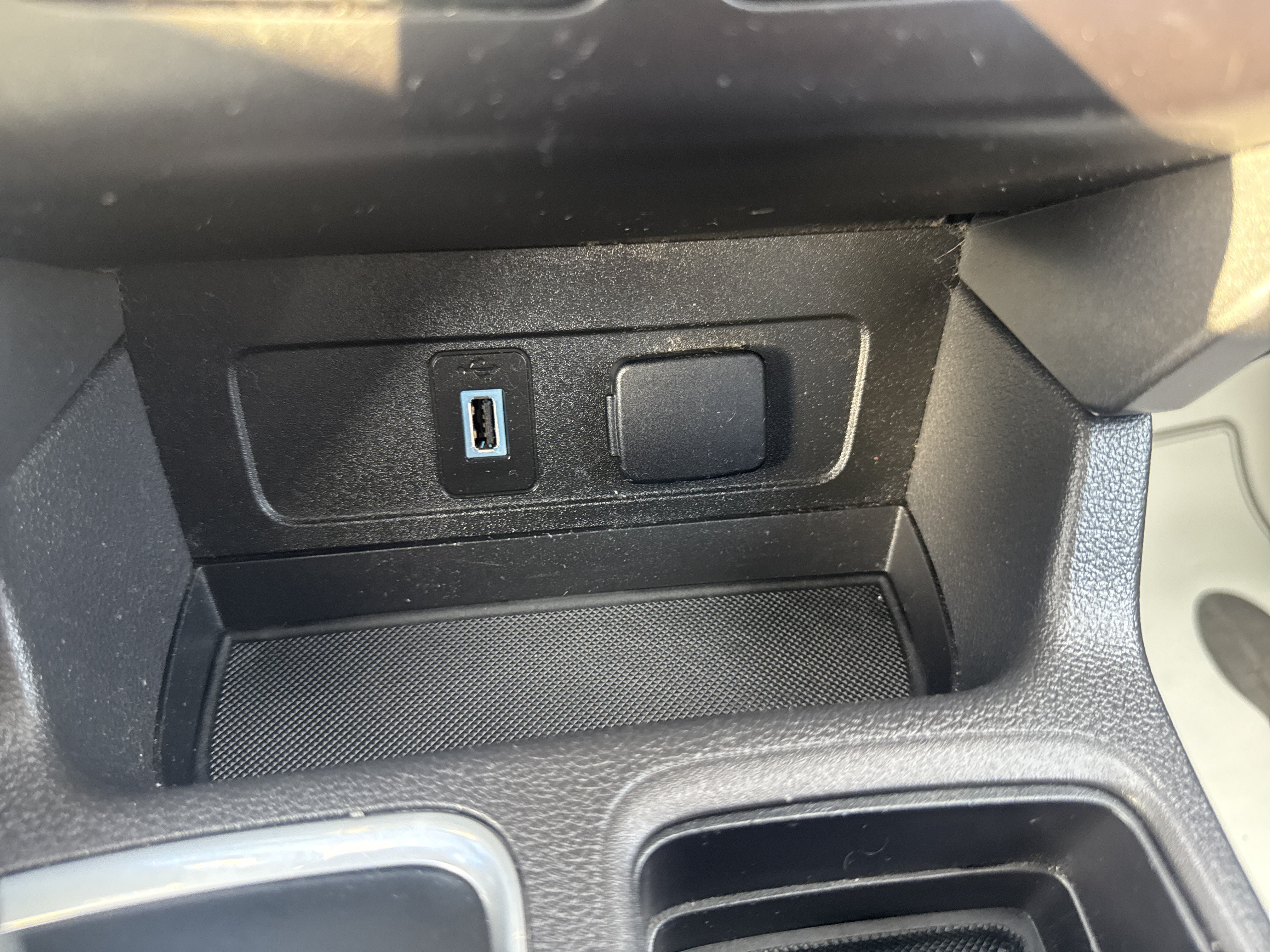 Used 2018 Ford Escape SE AWD/4WD image 30