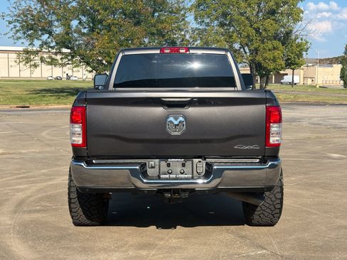 Used 2024 RAM 2500 Tradesman w/ Chrome Appearance Group AWD/4WD image 11
