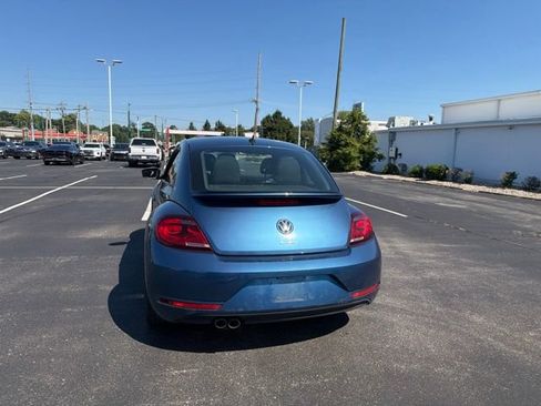 Used 2019 Volkswagen Beetle 2.0T S FWD image 32