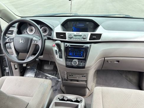 Used 2016 Honda Odyssey SE image 24