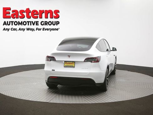 Used 2020 Tesla Model Y Long Range image 35