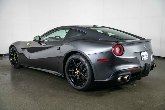 Used 2015 Ferrari F12 Berlinetta RWD image 6