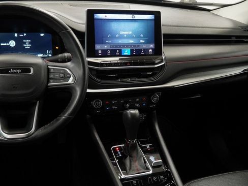 Certified 2022 Jeep Compass Trailhawk w/ Trailhawk Elite Group image 27